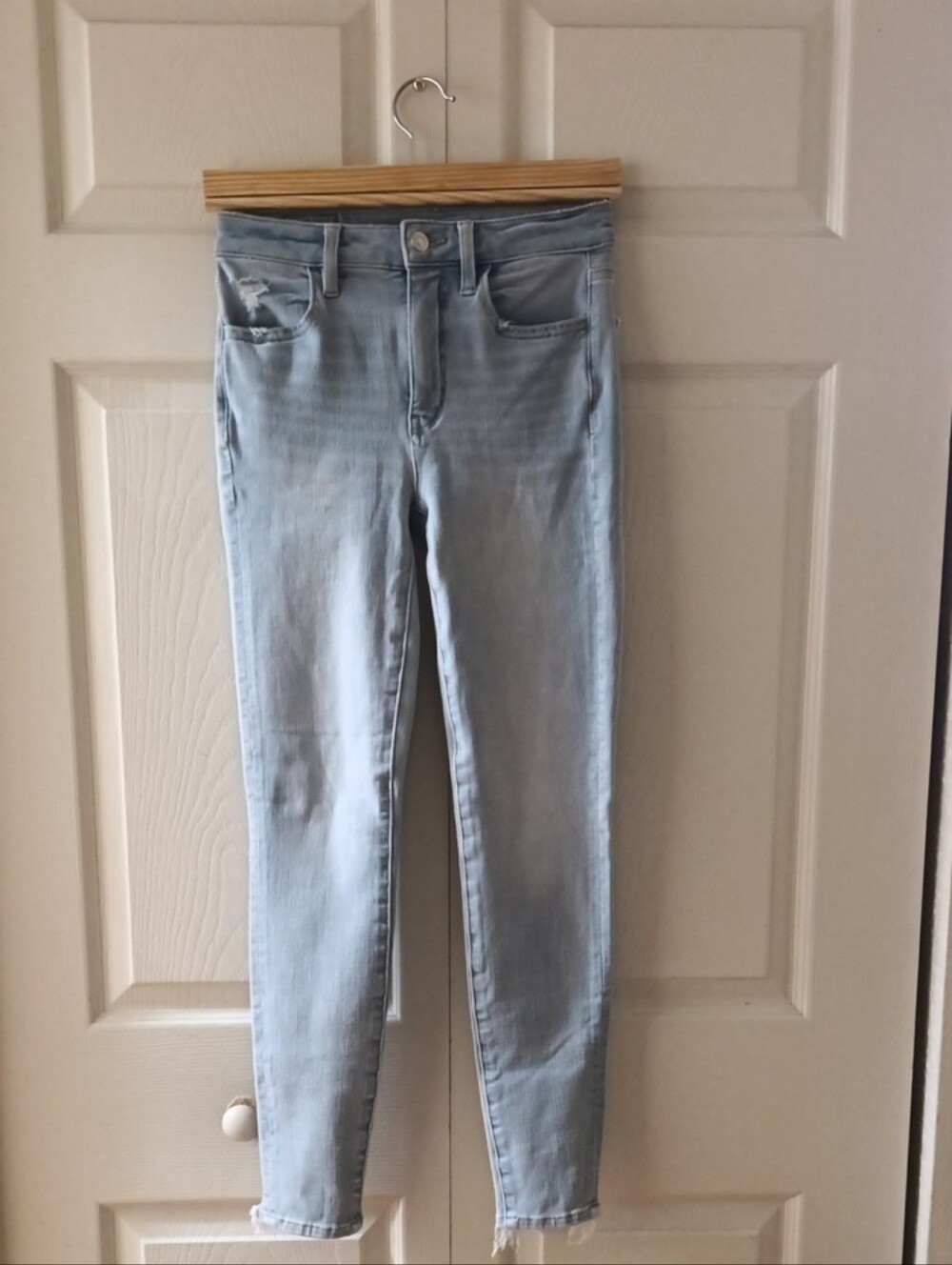 American Eagle Outfitters Light Blue Skinny Jeans